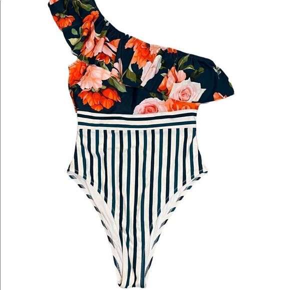 NWT Cupshe One-Piece Swimsuit  - Picture 1 of 3